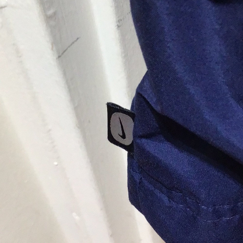 NIKE  MENS NAVY BLUE WINDBREAKER  LON SLEEVES JACKET SZ  XL - Picture 4 of 12